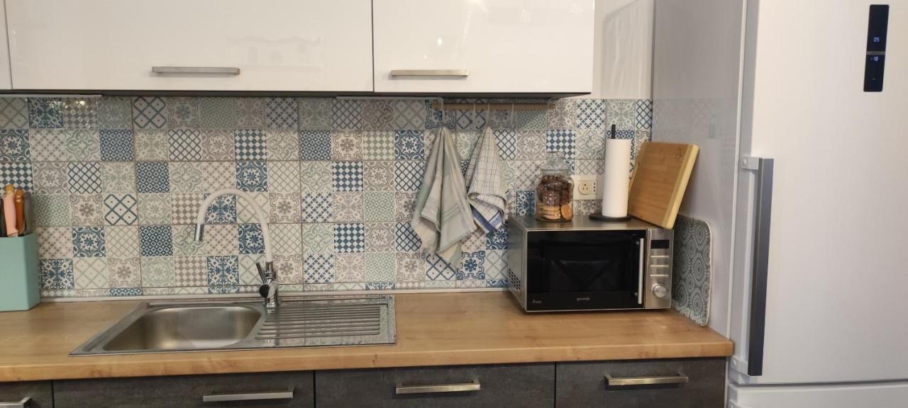 Beautiful Seaside 2 Bedroom Apartment Babina Rabac Exterior foto