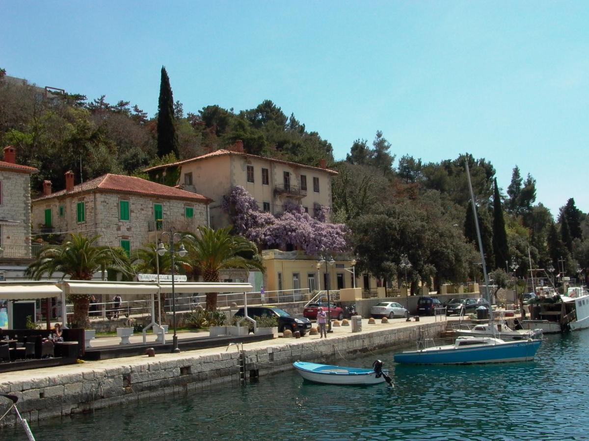 Beautiful Seaside 2 Bedroom Apartment Babina Rabac Exterior foto